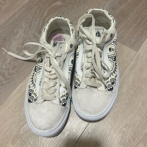 Vans Old Skool Skull Bandana Print Sneakers